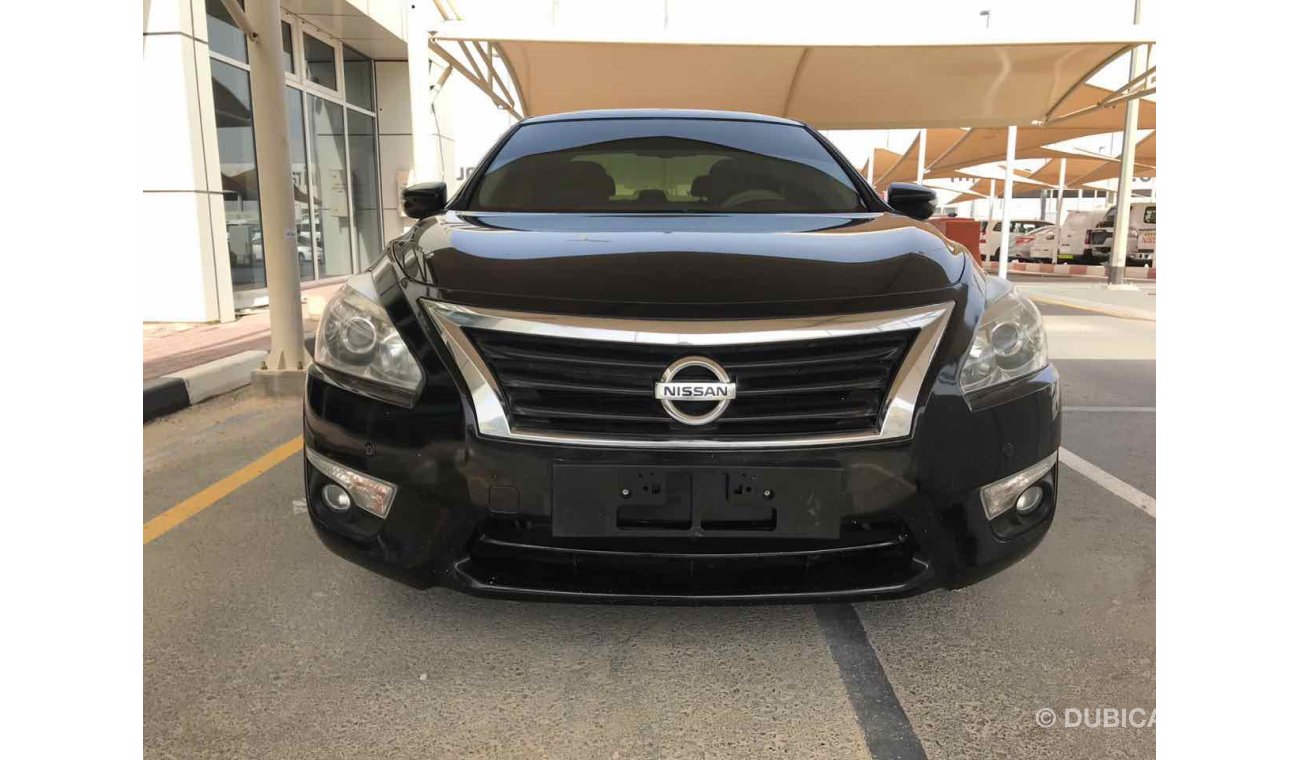 Nissan Altima g cc 3.5 v6 full options no 1 good condition