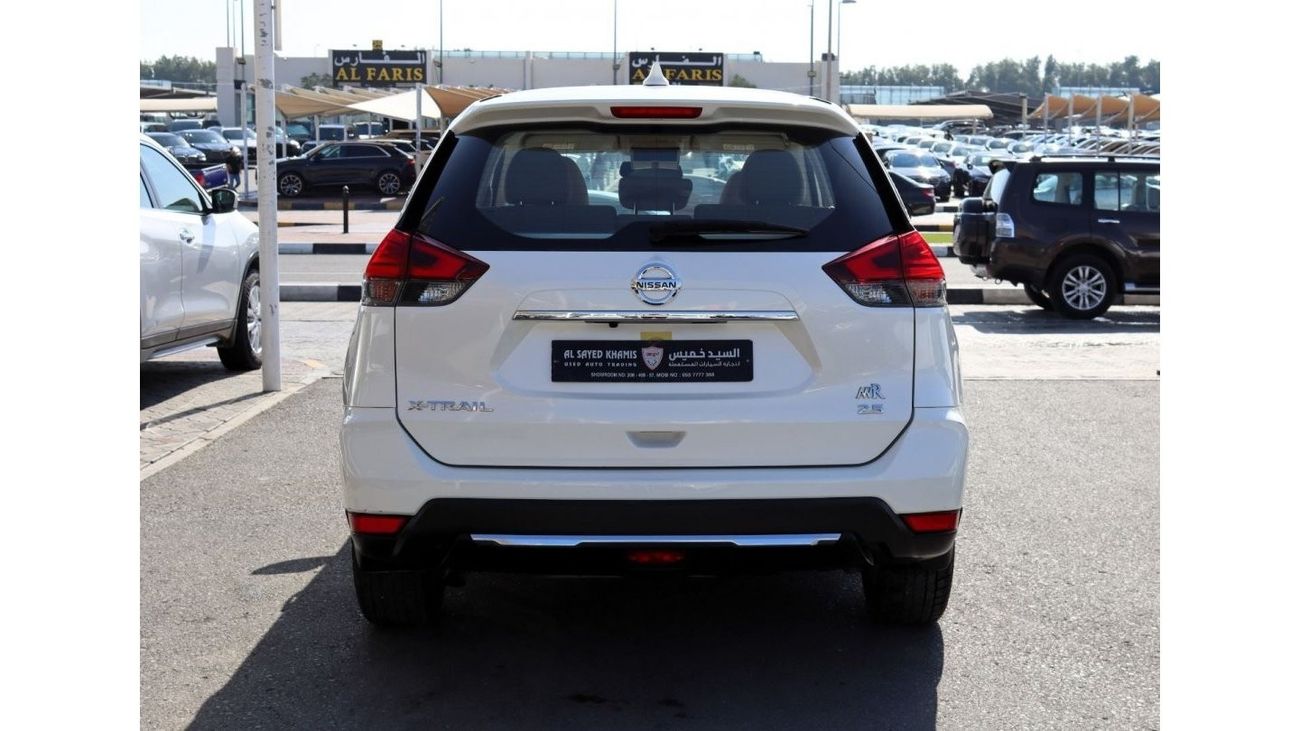 Nissan XTrail ACCIDENTS FREE - GCC - ORIGINAL PAINT - PERFECT CONDITION INSIDE OUT