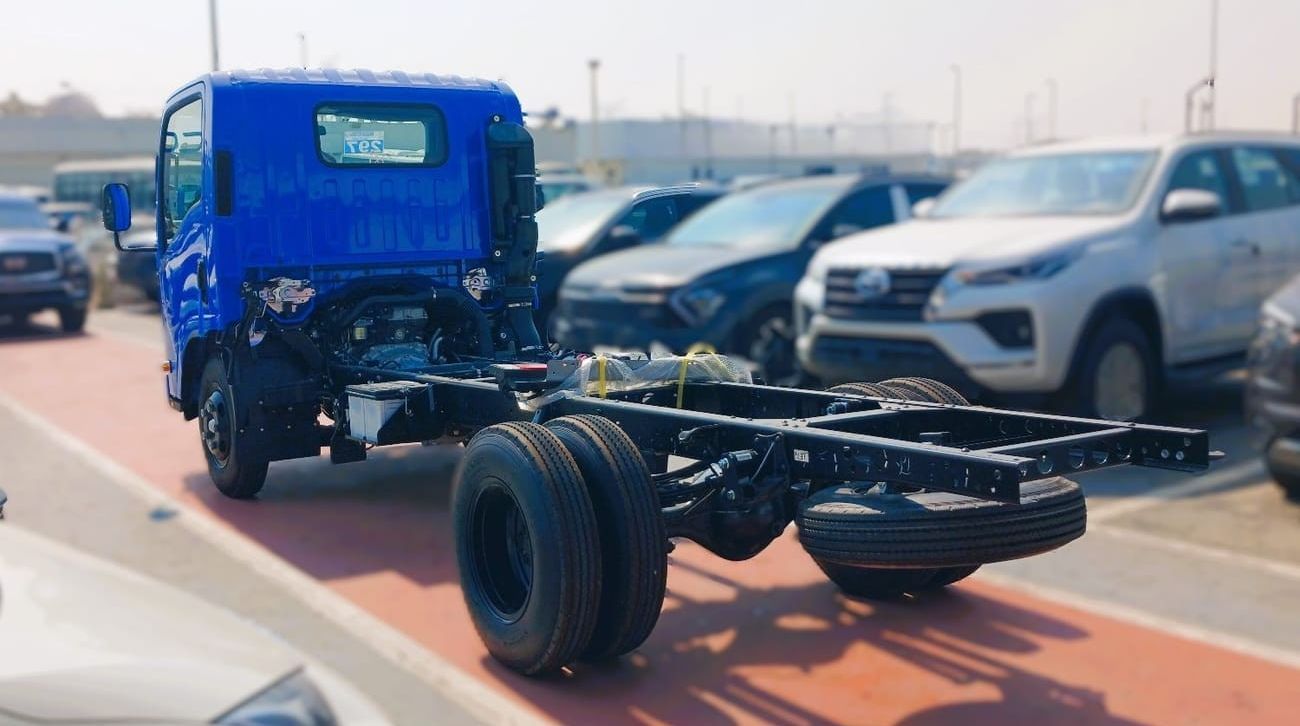 إيسوزو NMR Isuzu NMR 4x2 Chassis 3 TON 2025YM