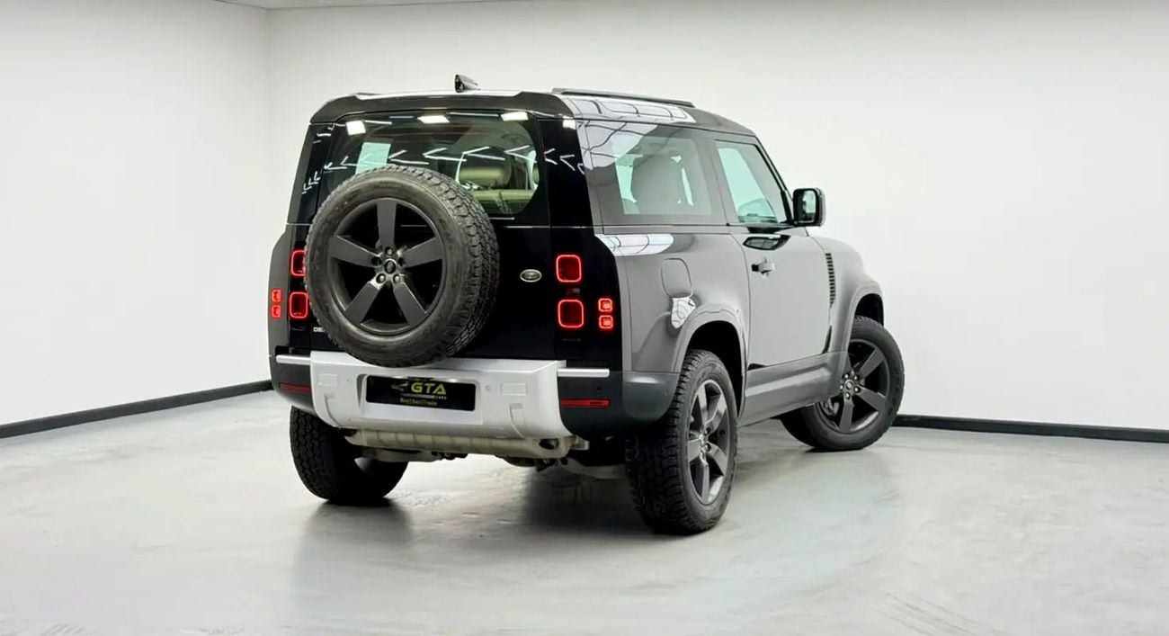 Land Rover Defender 90 HSE P400, Warranty, Full Service History, Fully Loaded, GCC