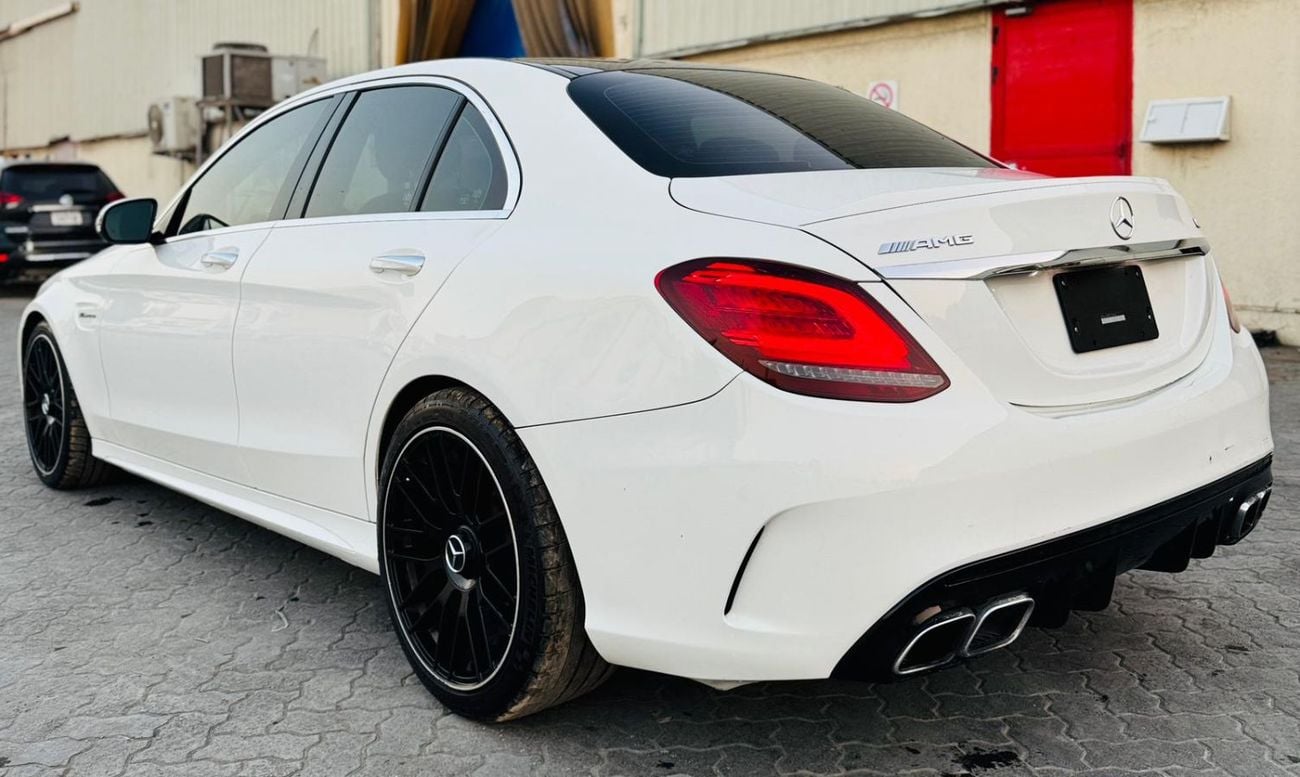 مرسيدس بنز C 63 AMG STD