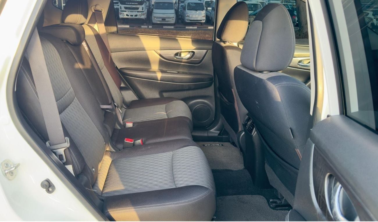 نيسان إكس تريل -