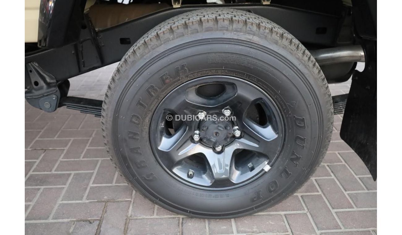 Toyota Land Cruiser Pick Up TOYOTA_LC_PICK_UP_79TH_4.0L_FULL_OPTIONS