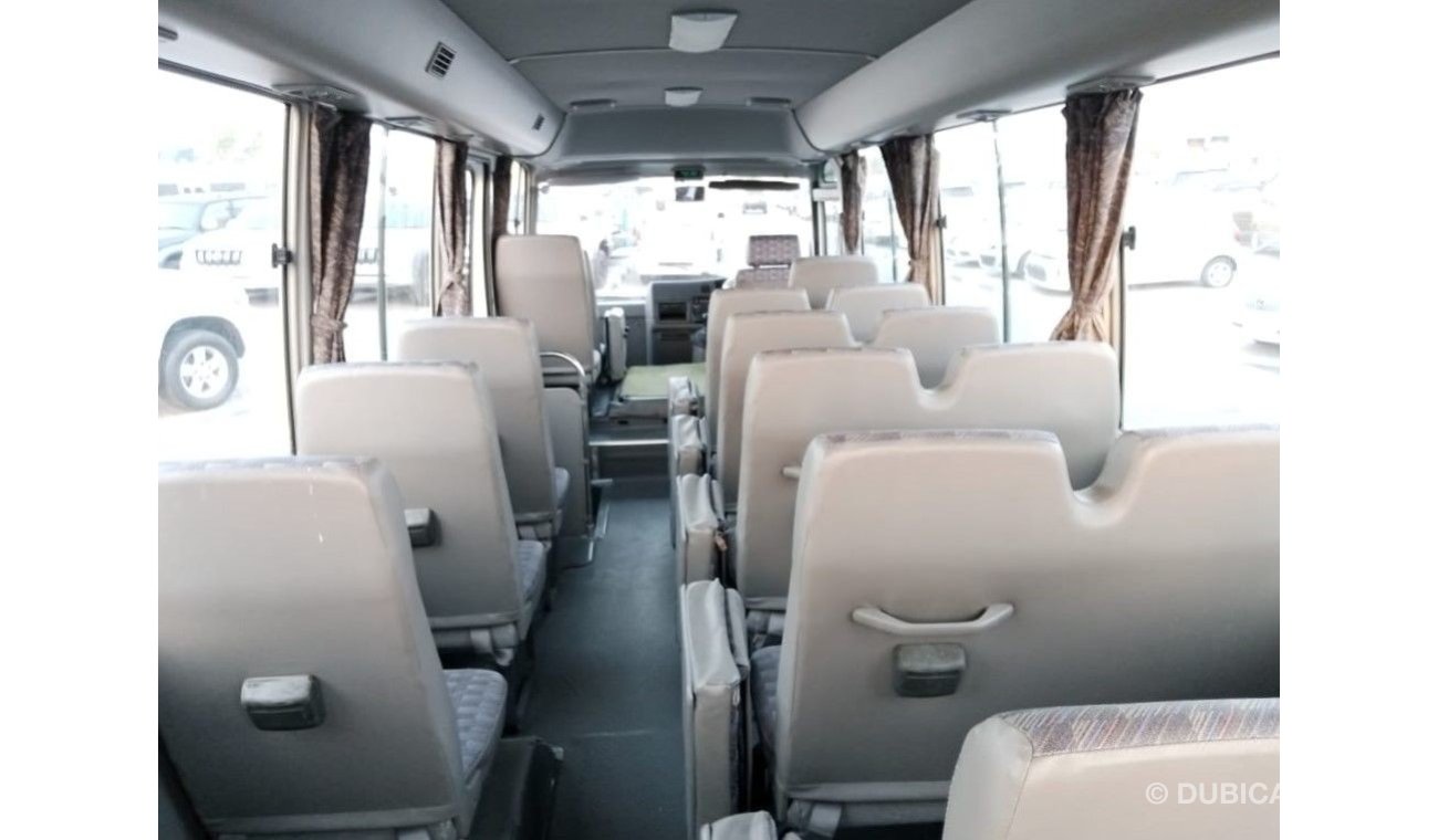 نيسان سيفيليان NISSAN CIVILLIAN BUS RIGHT HAND DRIVE (PM 847)