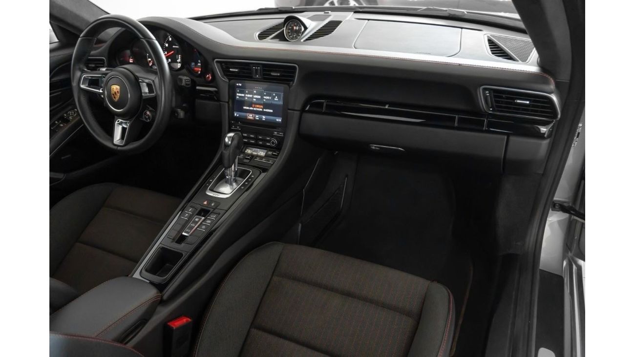 Porsche 911 2018 Porsche 911 Carrera T / Sports Chrono Plus / Full-Service History / Porsche Warranty