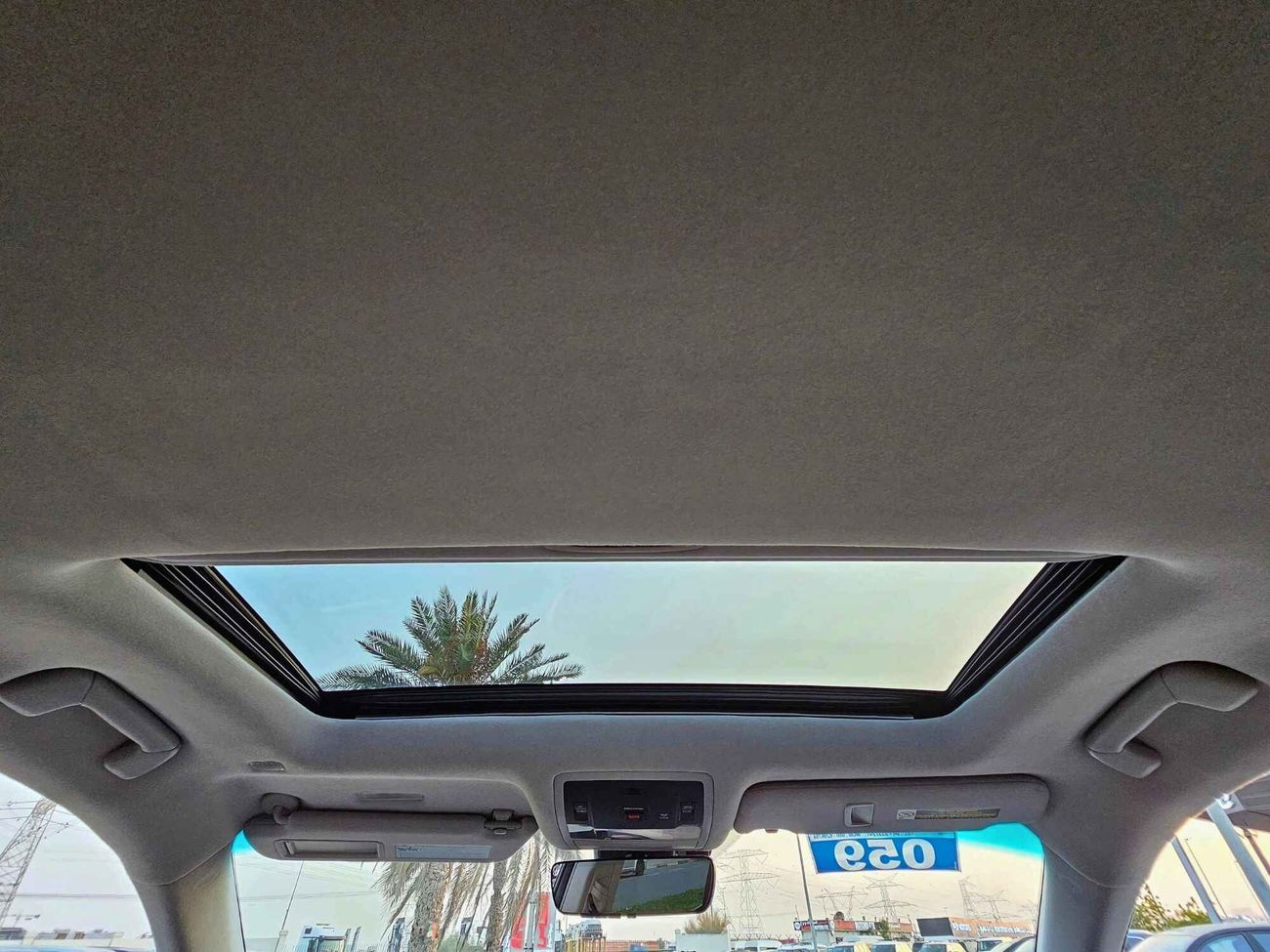 لكزس RX 350 LARGE/ SUNROOF/ RADAR/ FULL OPTION/ ORG MILEAGE/ RTA PASSED/ 1343 MONTHLY / LOT#109773