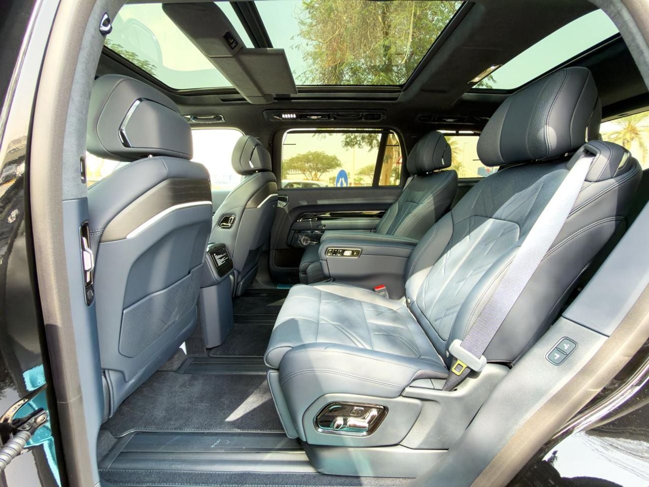 زيكر 9X 2025 ZEEKR 9X Ultra 55KWH I Range 1250KM  I2.0L DM-I Plugin Hybrid (898HP) I warranty&service