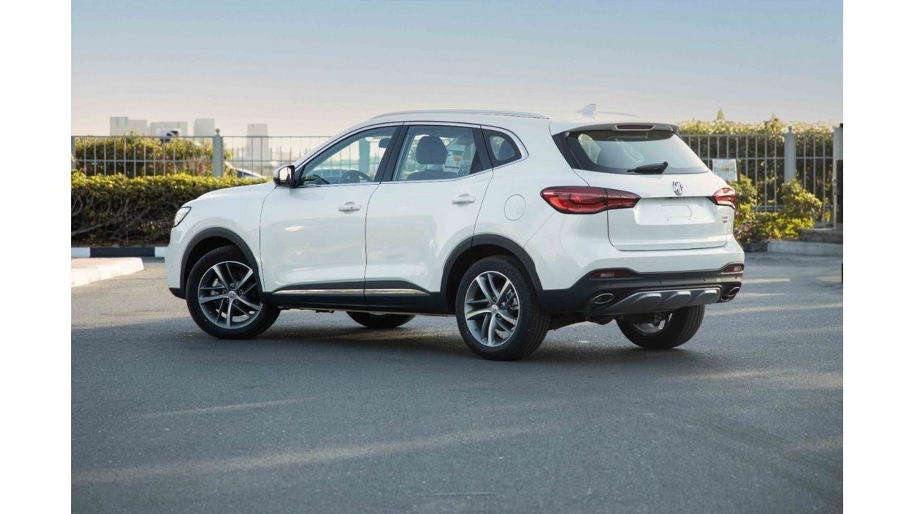 أم جي HS 2023 إم جي HS 4X4 2.0T LUXURY - أبيض لؤلؤي من الداخل بني | سعر التصدير