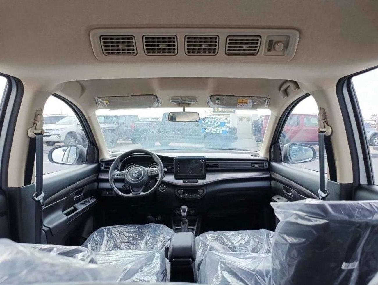 سوزوكي ايرتيغا SUZUKI ERTIGA GLX 2024 A/T 1.5L 4CY PETROL SILVER full