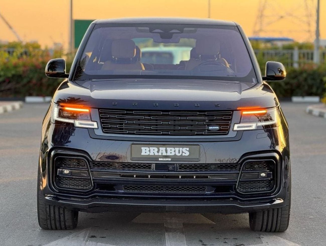 Land Rover Range Rover Autobiography P530 4.4L BRABUS EDITTION LONG WHEEL BASE