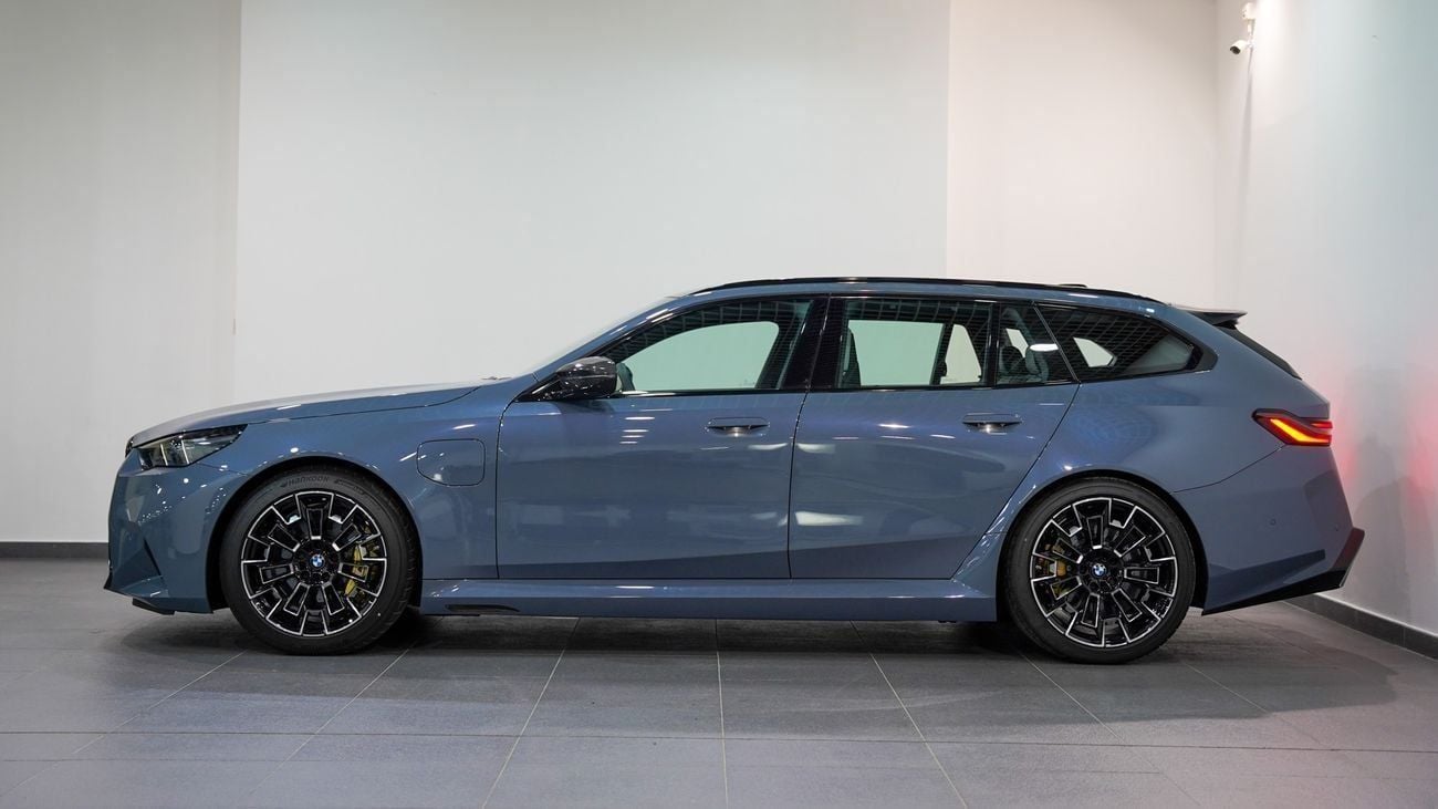 بي أم دبليو M5