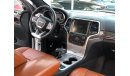 Jeep Grand Cherokee Jeep SRT model 2015 GCC car prefect condition full option low mileage excellent sound system navigat