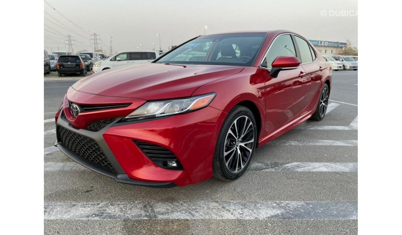 Toyota Camry 2019 TOYOTA CAMRY SE / MID OPTION