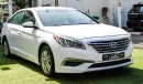 Hyundai Sonata Hyundai models 2015 White COULOUR Number 2 EXelent Condition.