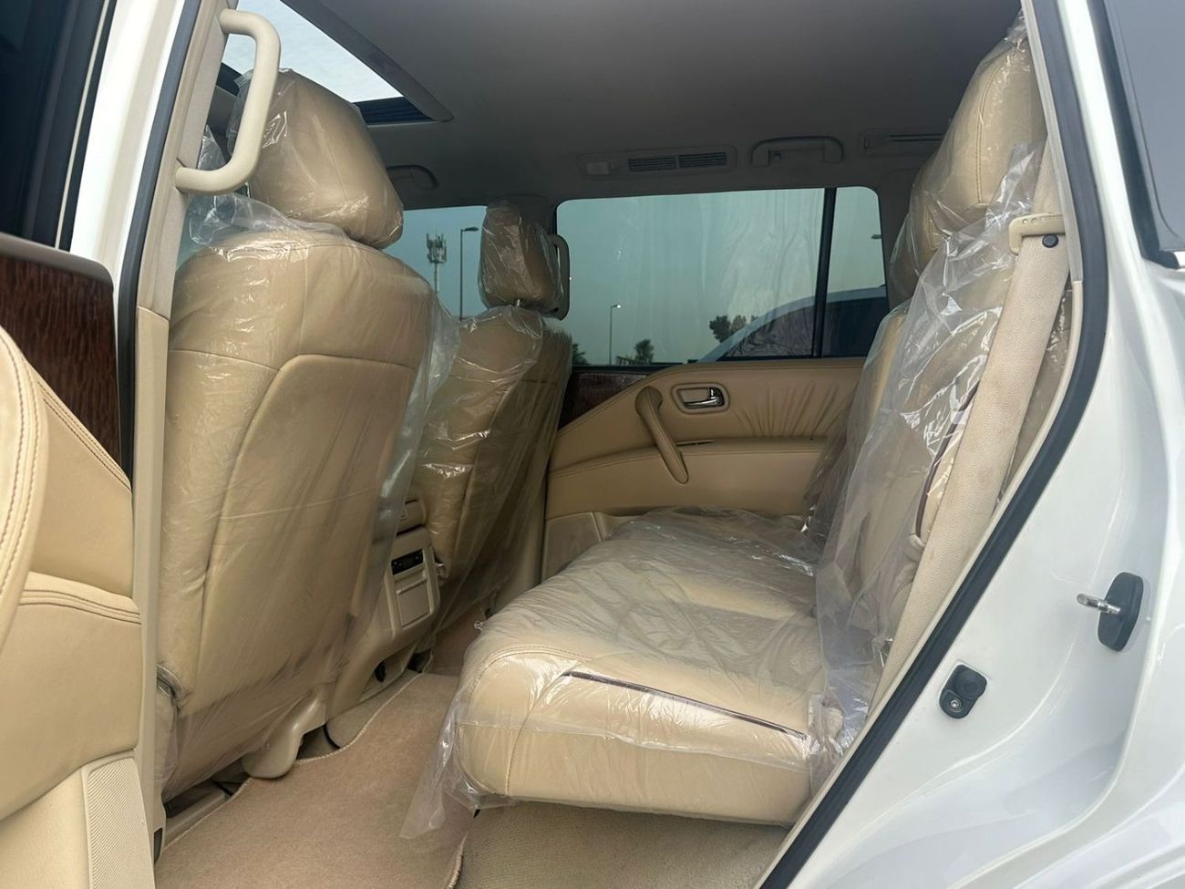 نيسان باترول LE T1