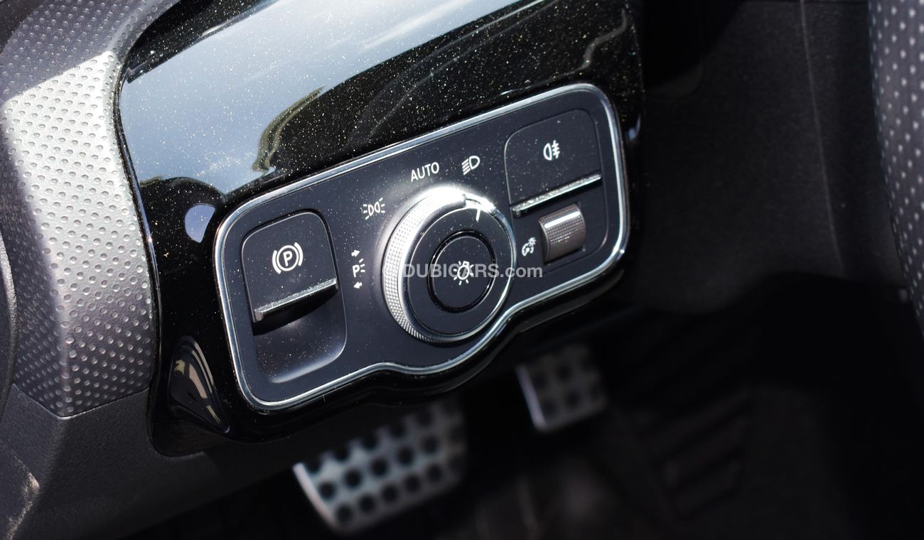 Mercedes-Benz CLA 200 Coupe | Night Package | 2022