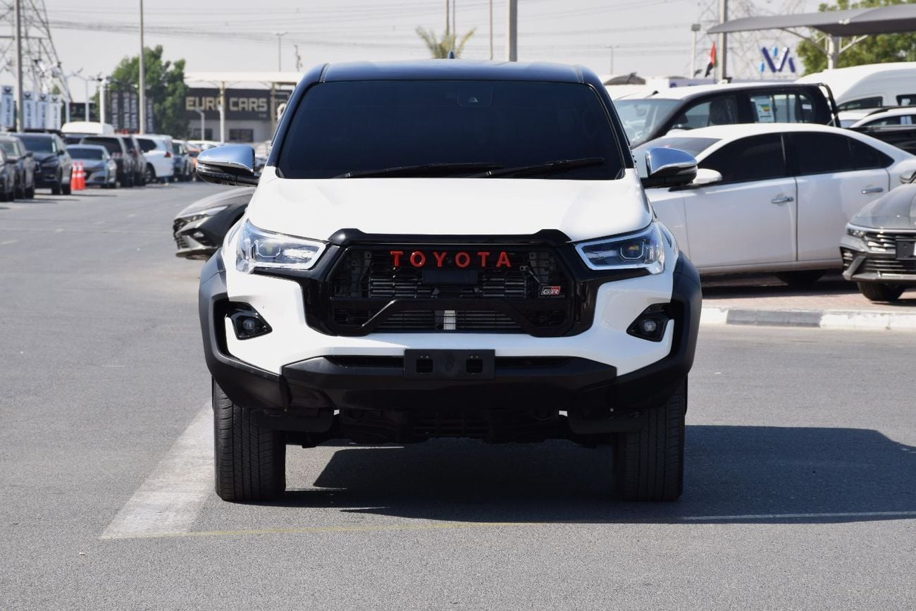 تويوتا هيلوكس GR SPORT 4X4 Diesel 2.8L (Right Hand Drive)