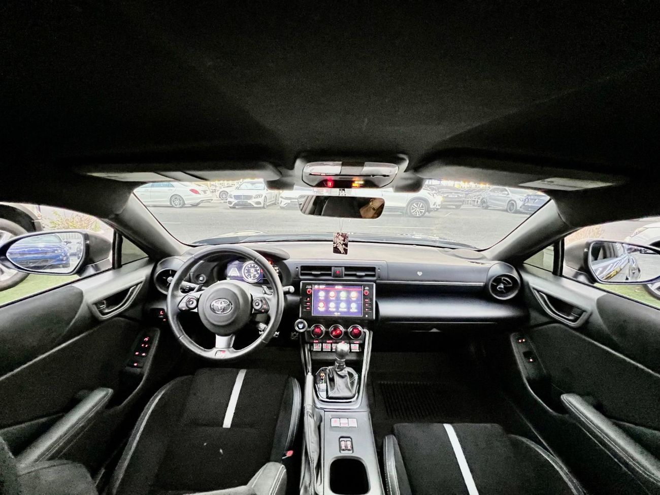 Toyota 86 GR 2.4L A/T warranty one year bank financie available