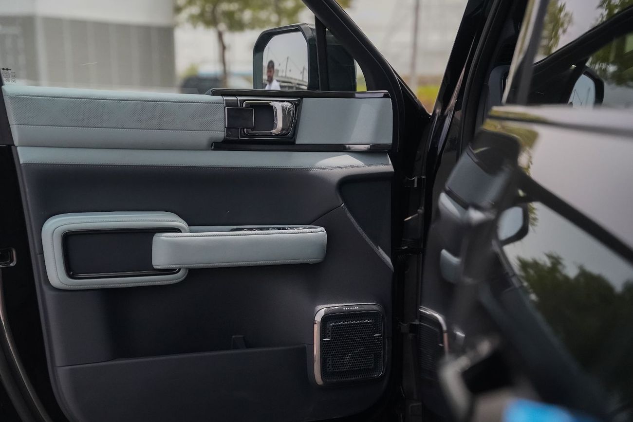 BYD Leopard 5 2025 BYD Leopard 5 Ultra Intelligent Drive Black in Blue 0km