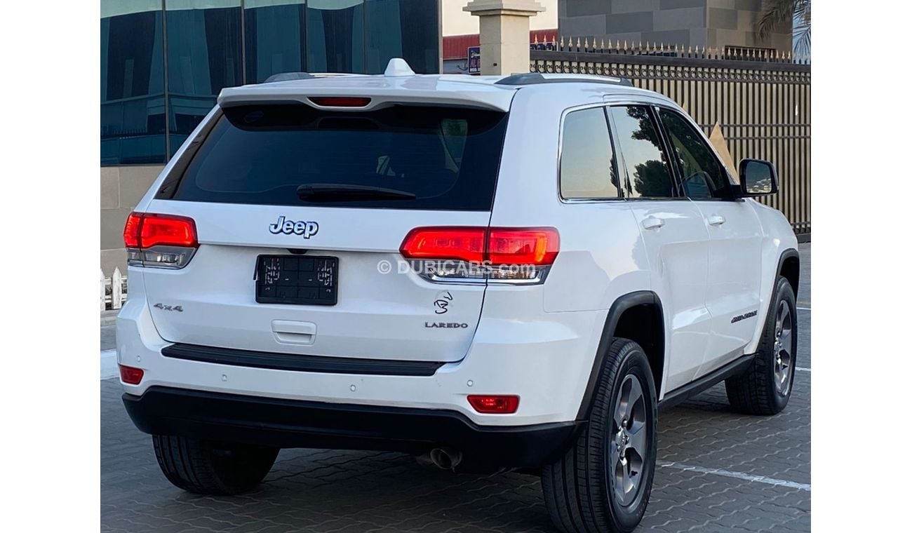 Jeep Grand Cherokee Laredo