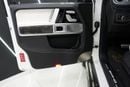 Mercedes Benz G63 AMG STD 2025 Mercedes-Benz G63 AMG Night Package, Carbon Fiber Interior Pack, Two-Tone Leather Interior!!