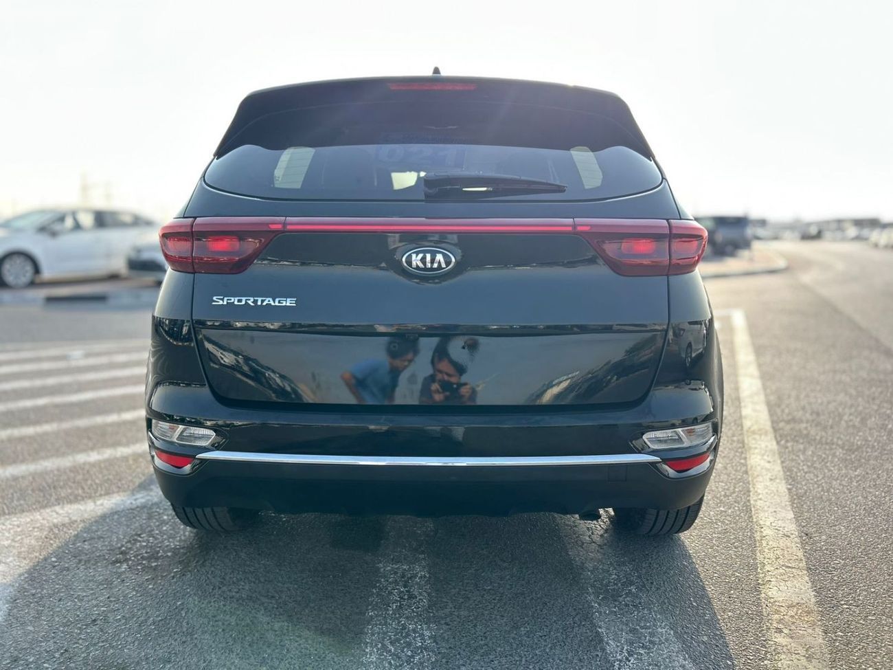 كيا سبورتيج 2021 Kia Sportage 2.4L V4 - MiOption + Leather & Electric Seats - Apple/Android Play - Rear CAM - Ri