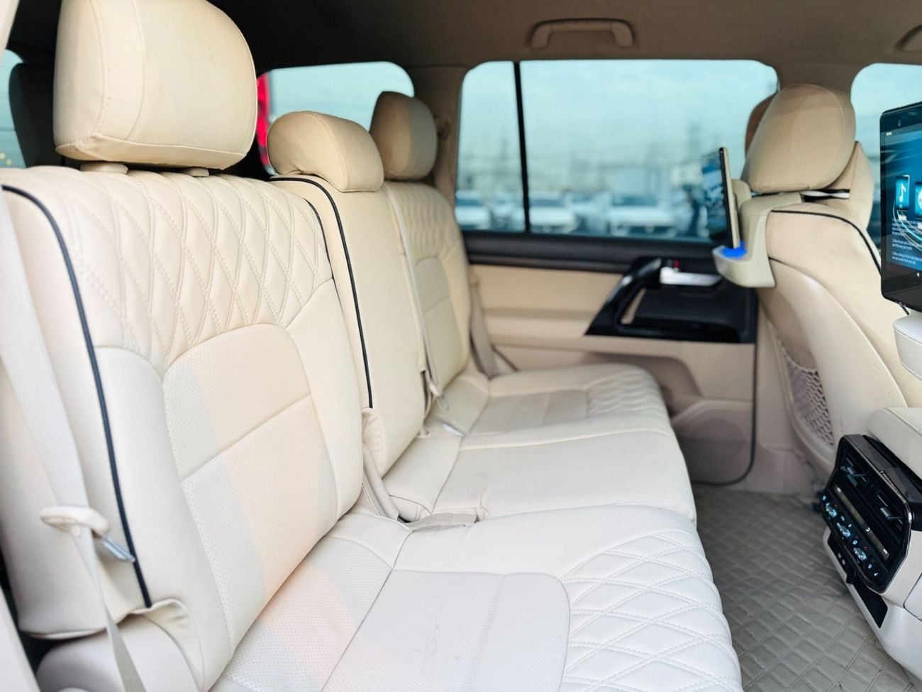 Toyota Land Cruiser GXR+ 4.0L