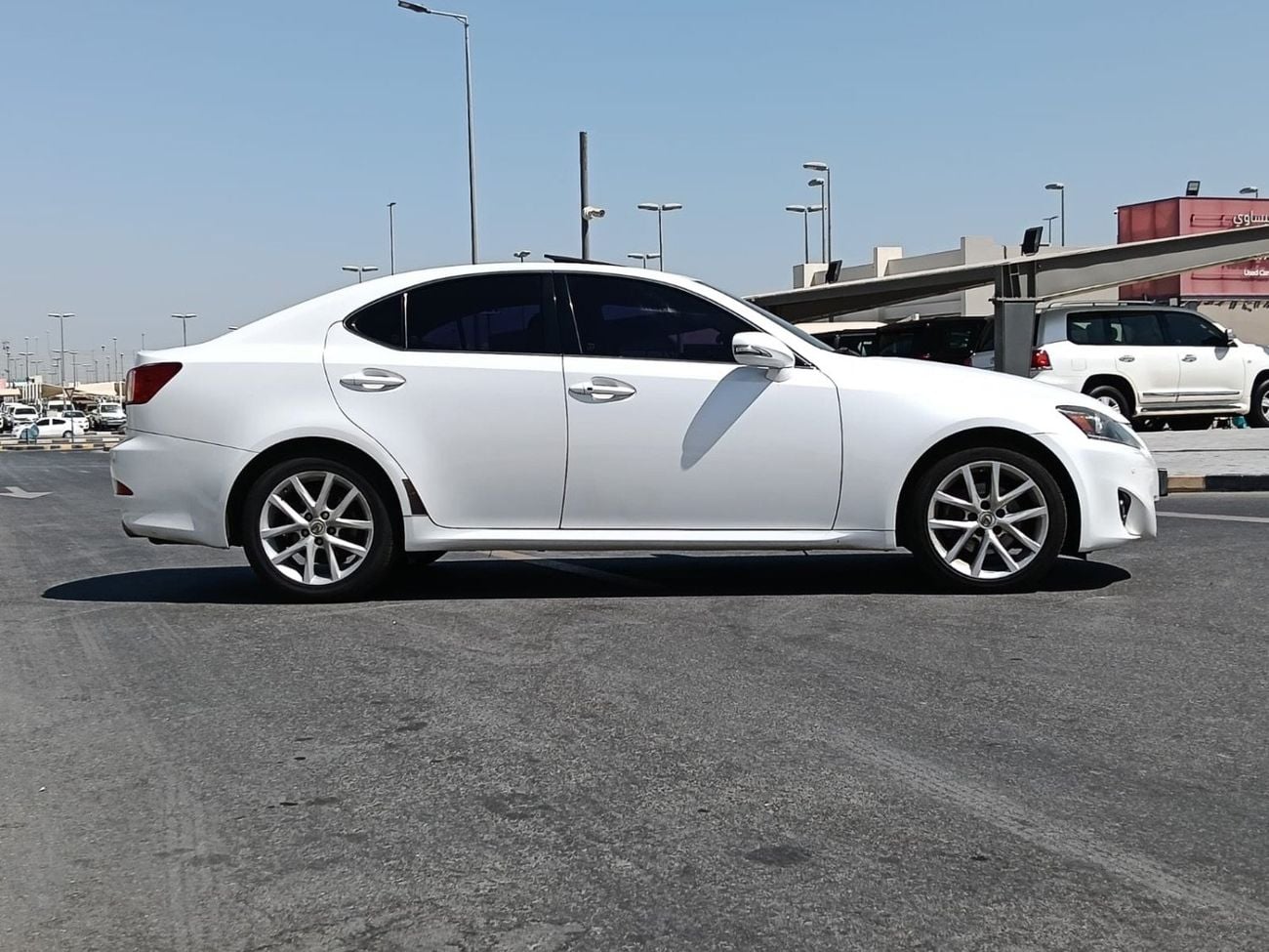 لكزس IS 250 PREMIER