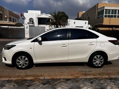 تويوتا يارس