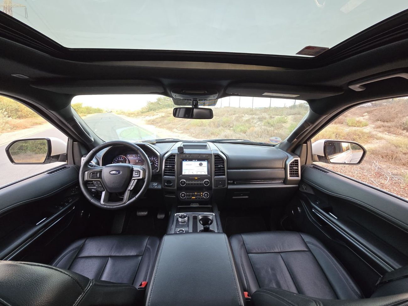 Ford Expedition XLT 3.5L (380 HP) 4WD FORD EXPEDITION XLT 2019 GCC FULL OPITION // PERFECT CONDITION