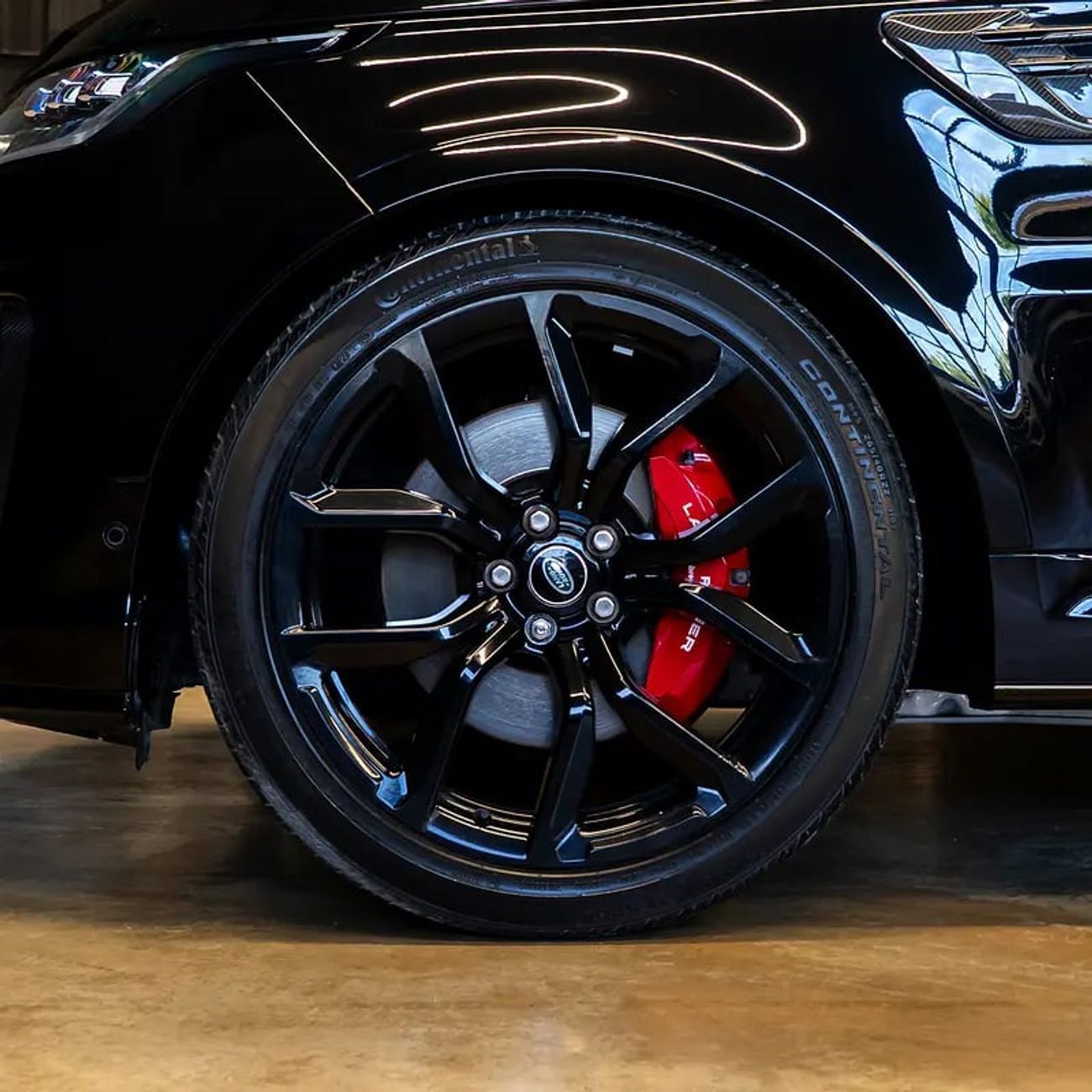لاند روفر رينج روفر سبورت SVR 5.0L (550 HP) AED 4,407 pm • 0% Downpayment • Range Rover Sport SVR Carbon Edition • 1 Year Warr