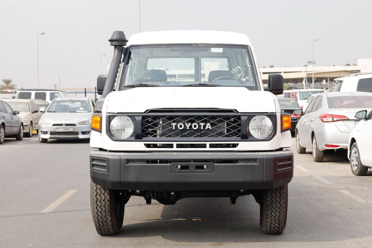 Toyota Land Cruiser 70 LC 78 HARDTOP 2.8L AT