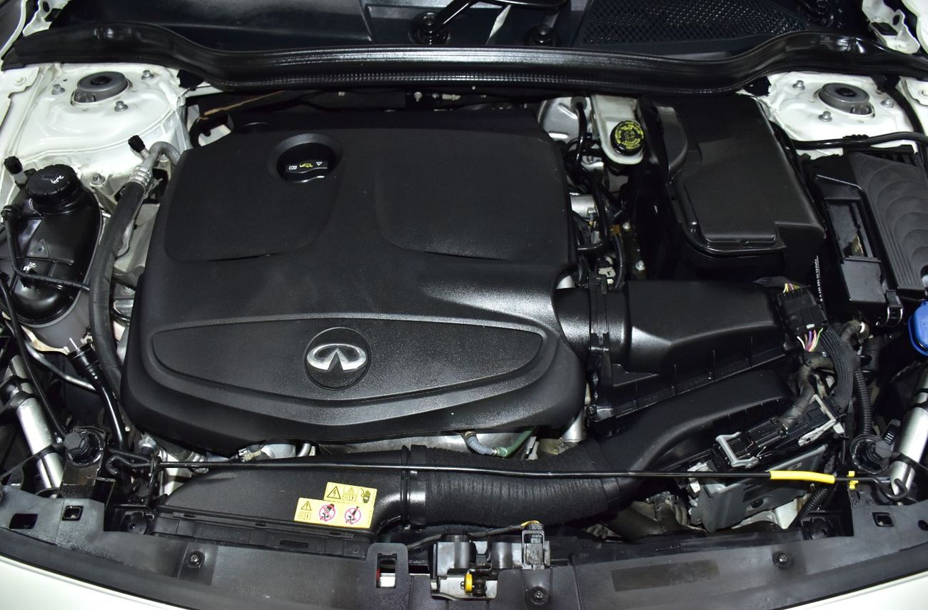 إنفينيتي Q 30 EXCELLENT DEAL for our Infiniti Q30 ( 2018 Model ) in White Color GCC Specs