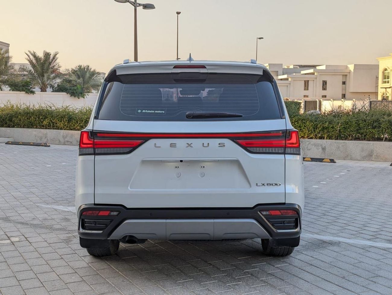 Lexus LX600 PRESTIGE