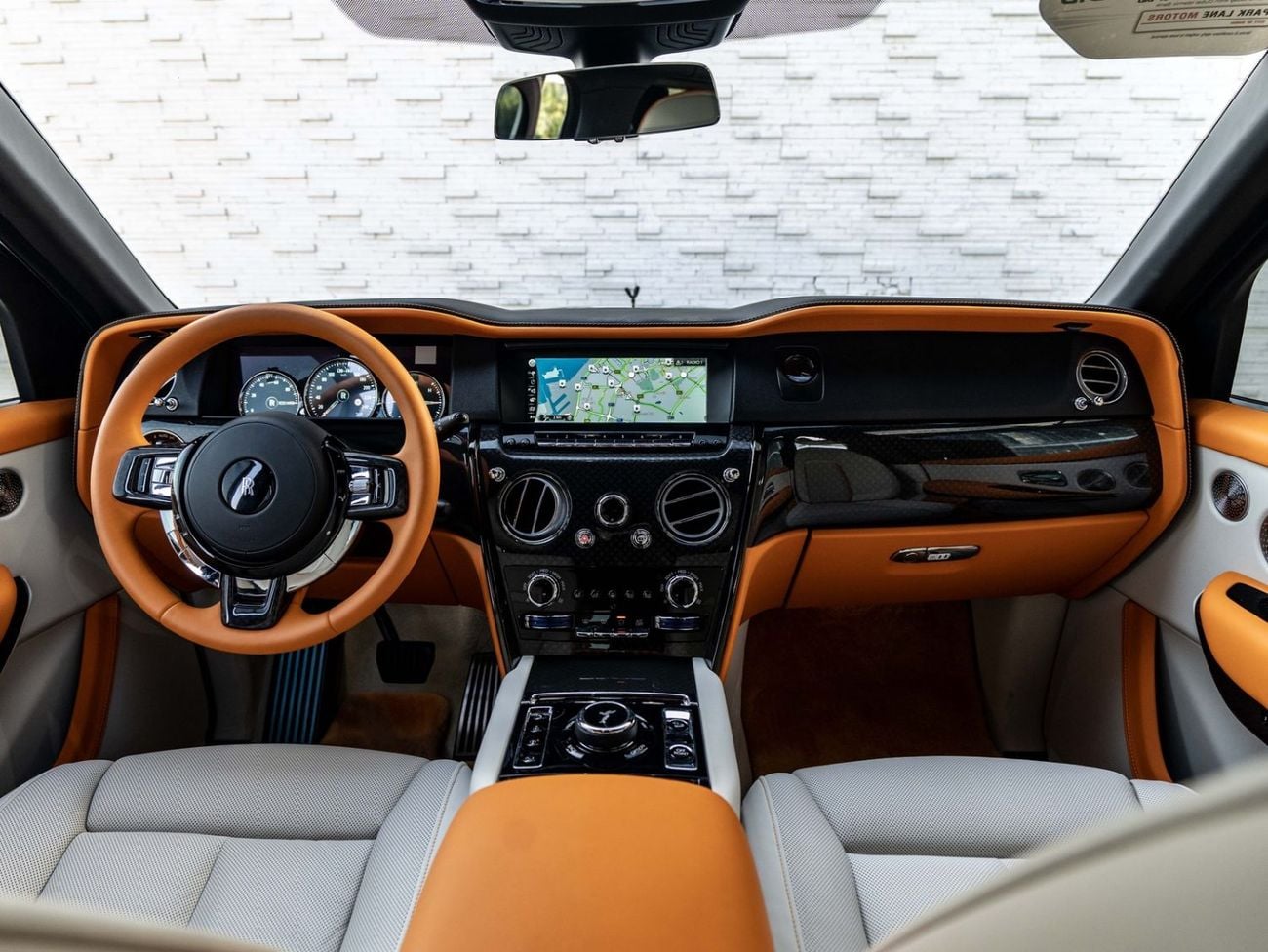 رولز رويس كولينان Rolls-Royce Cullinan Black Badge 2023
