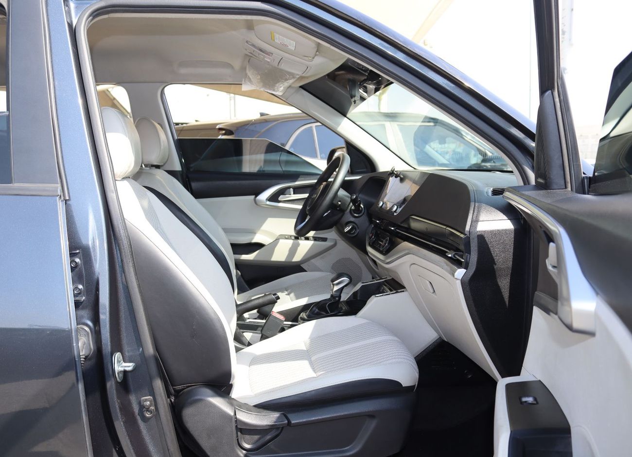 Kia Carens Smartstream 1.5L A/T 1.5L A/T -KIA CARENS 2023 - GCC - 4(V) - Accident-free -7 Seats -In excellent c