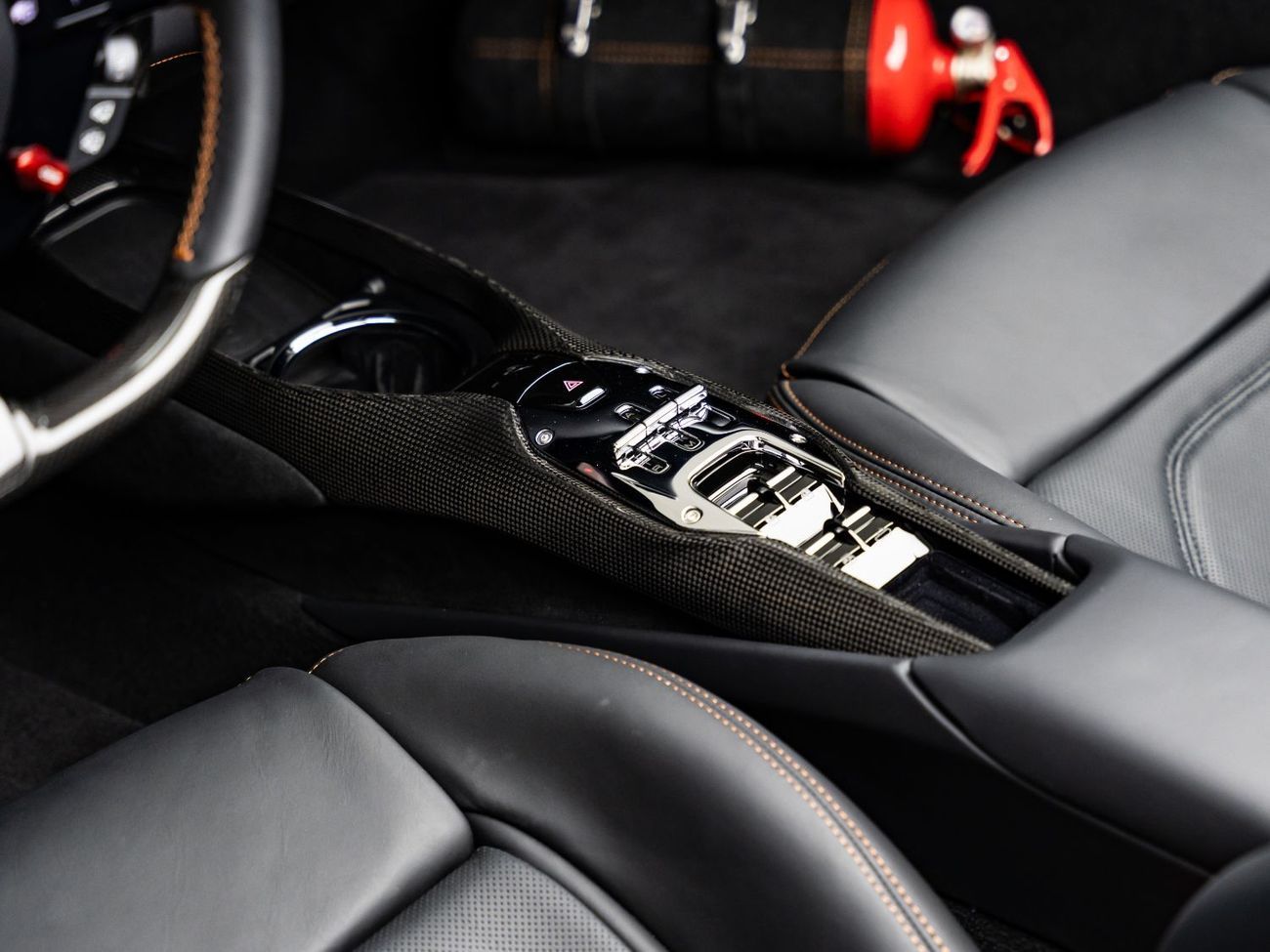 فيراري 296 GTS 2024 Ferrari 296 GTS, 2027 Ferrari Warranty + 2031 Ferrari Service Contract, Low KMs, GCC