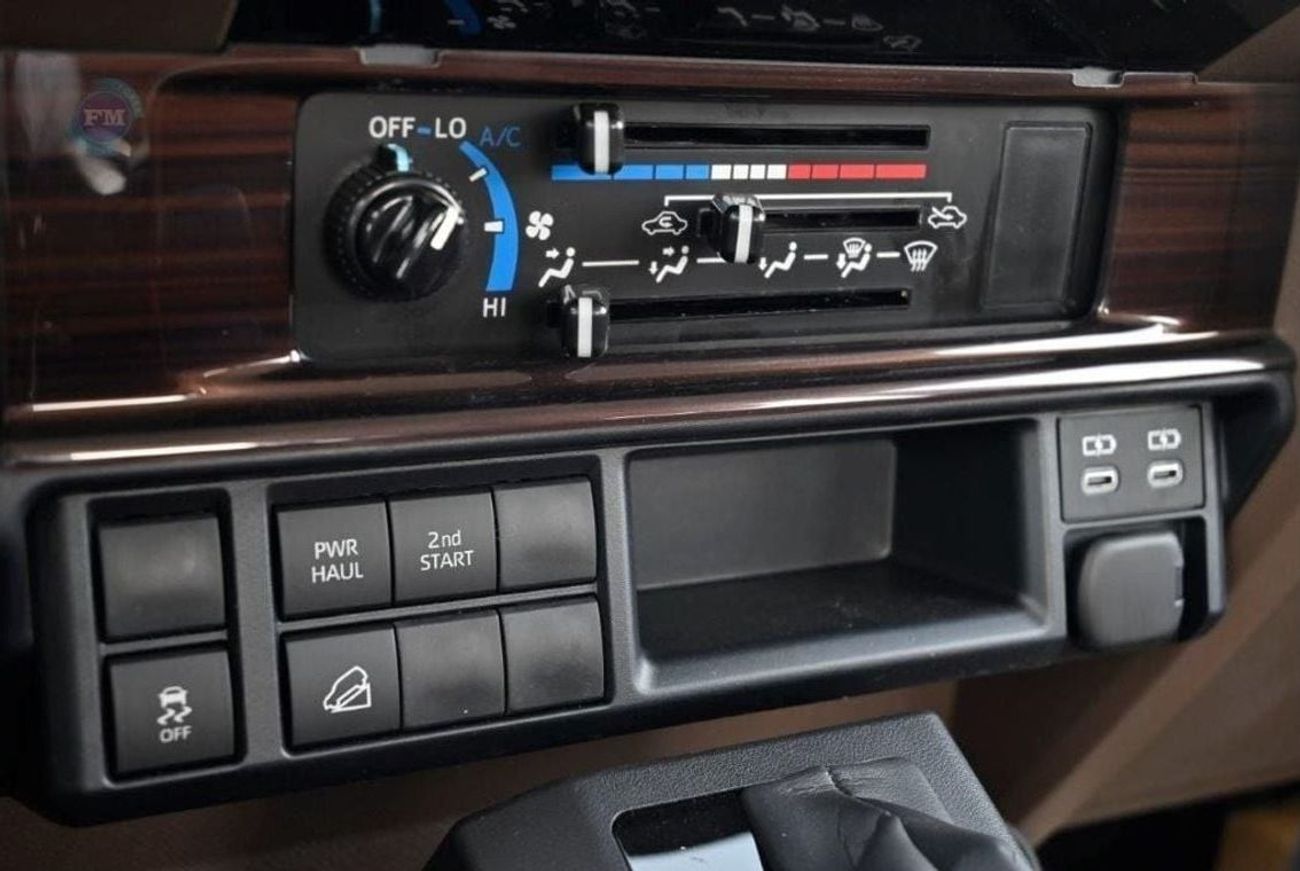 Toyota Land Cruiser Pick Up 79 Double Cab LX-Z 4.0L Petrol 4WD Automatic