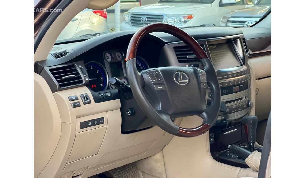 Lexus LX570