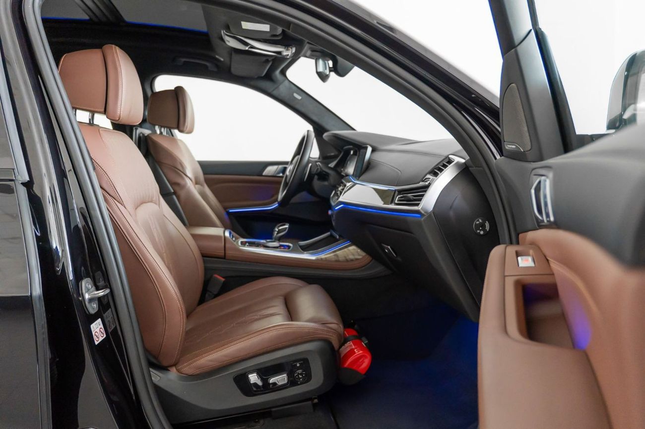 BMW X7 xDrive40i Luxury M Sport Package 3.0L