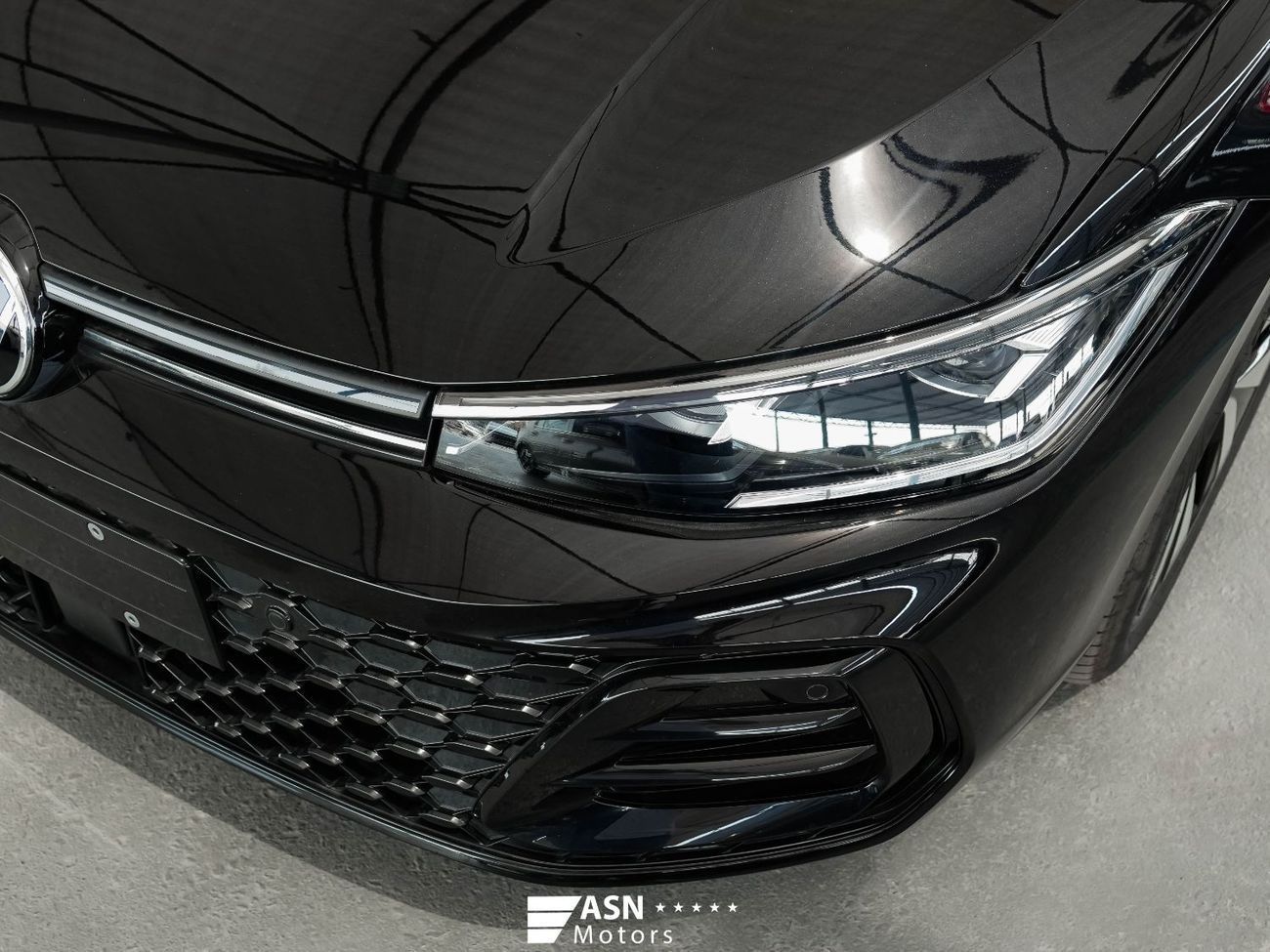 Volkswagen Passat Pro 2025 1.5 Turbo (Export Price)