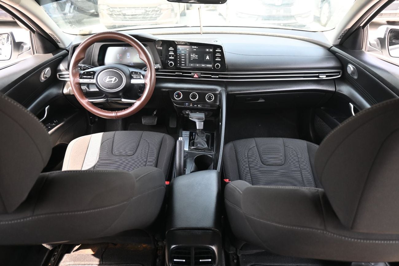Hyundai Elantra SMART