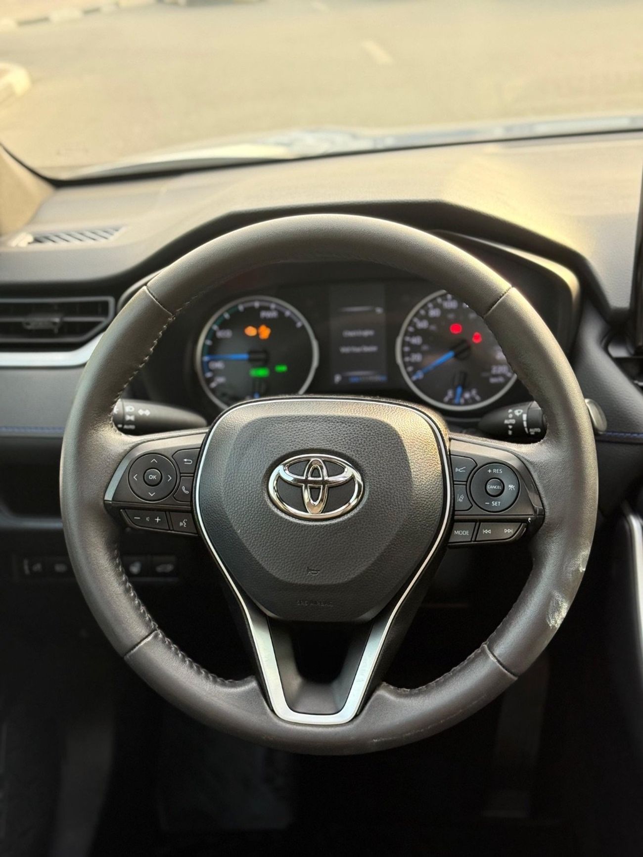 تويوتا راف ٤ Hybrid XSE Premium Black edition