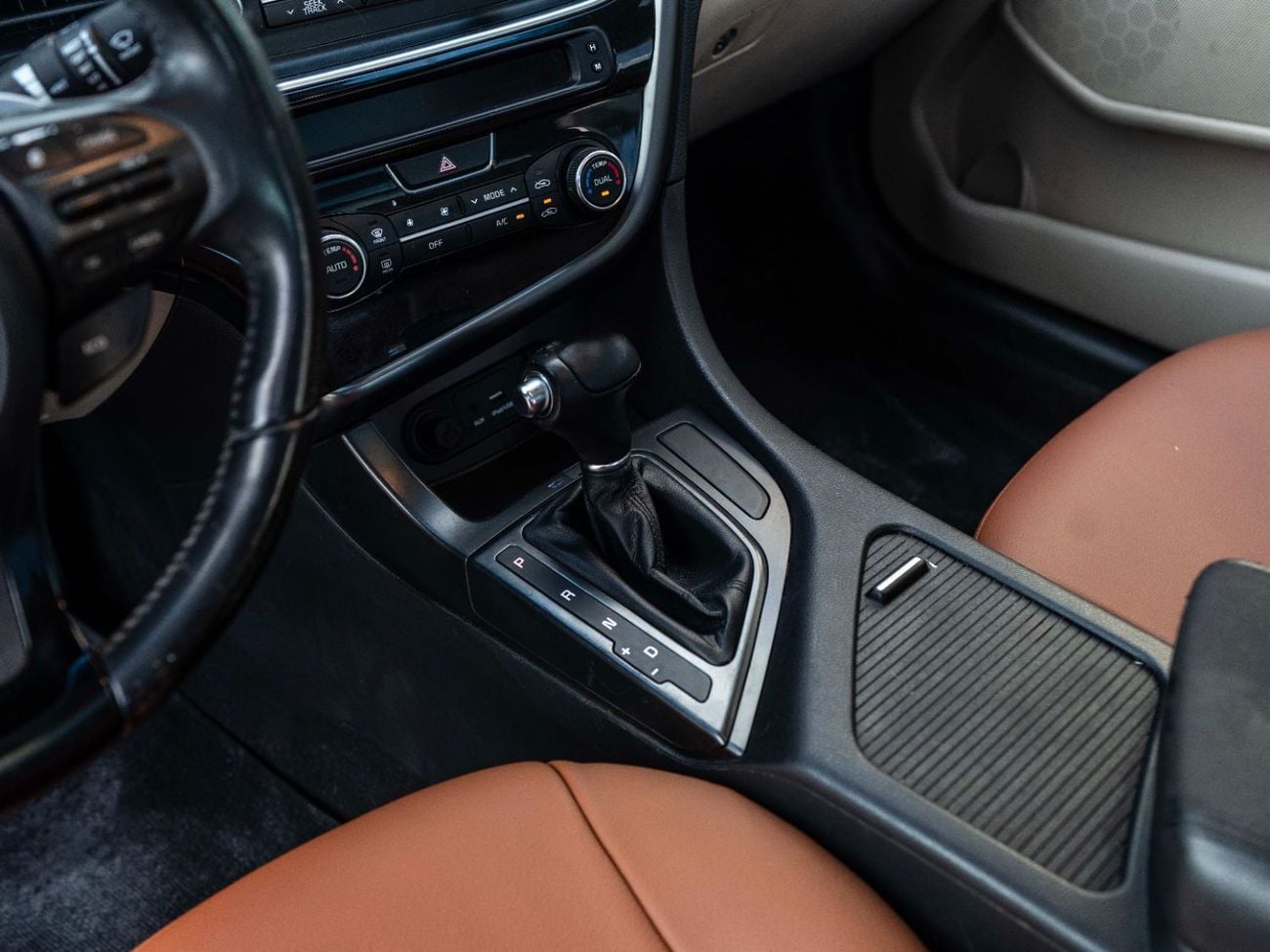 Kia Optima EX 2.4L (185 HP)