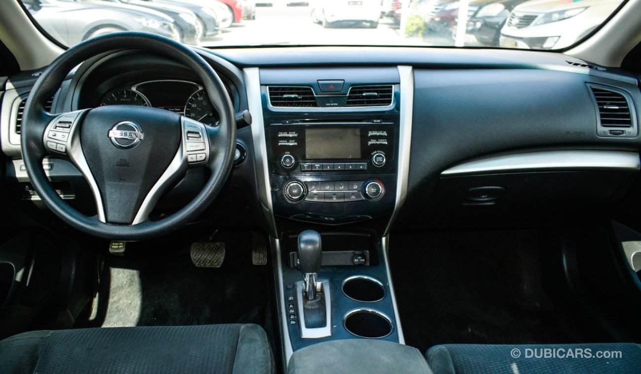 Nissan Altima Import number 2, fingerprint, cruise control, electric chair, CD player, screen, camera, electric ch