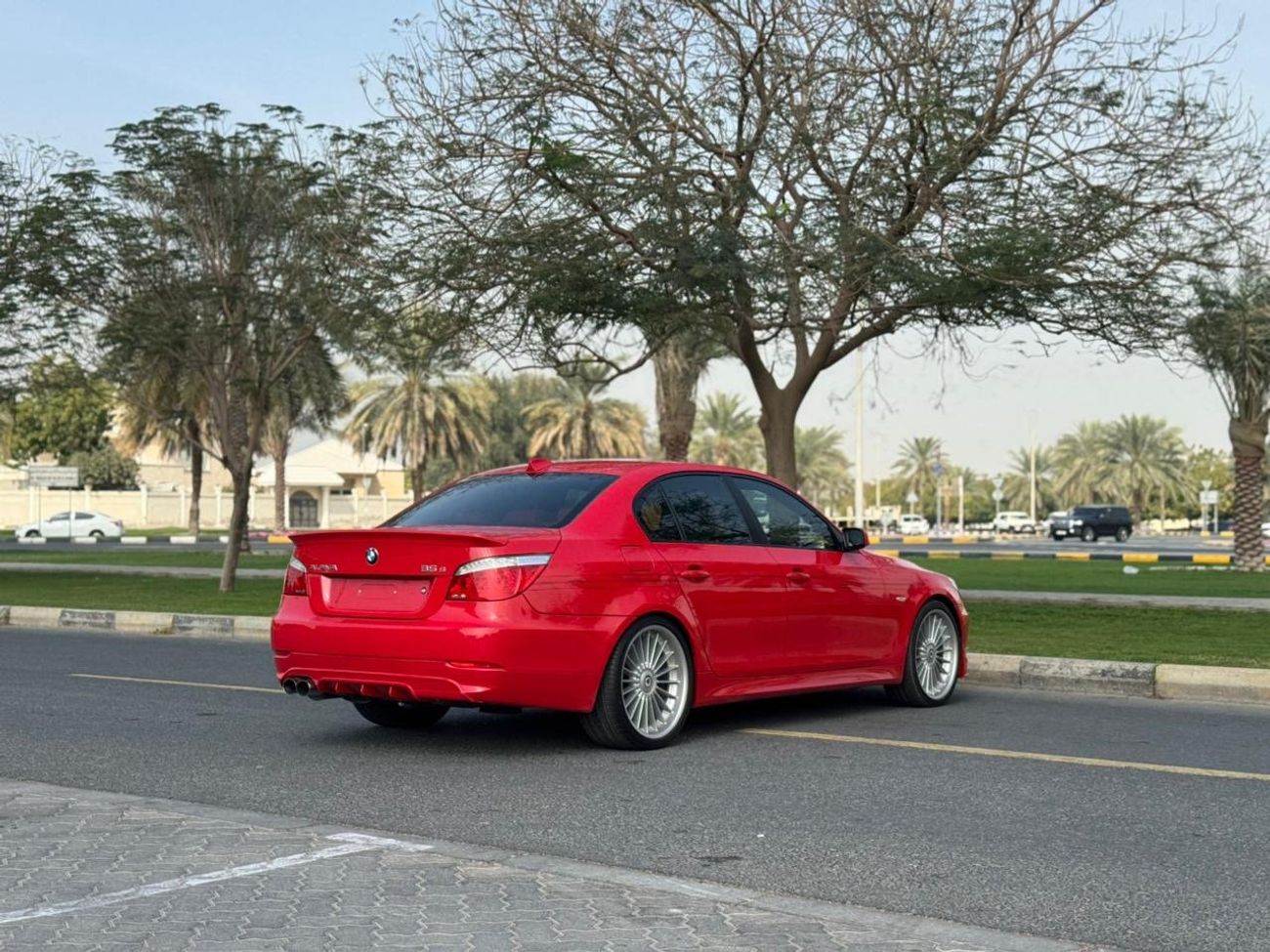 بي أم دبليو B5 BMW ALPINA B5S MODEL 2009 GCC SPACE FULL OPTION FULL SERVICE HISTORY IN COMPANY