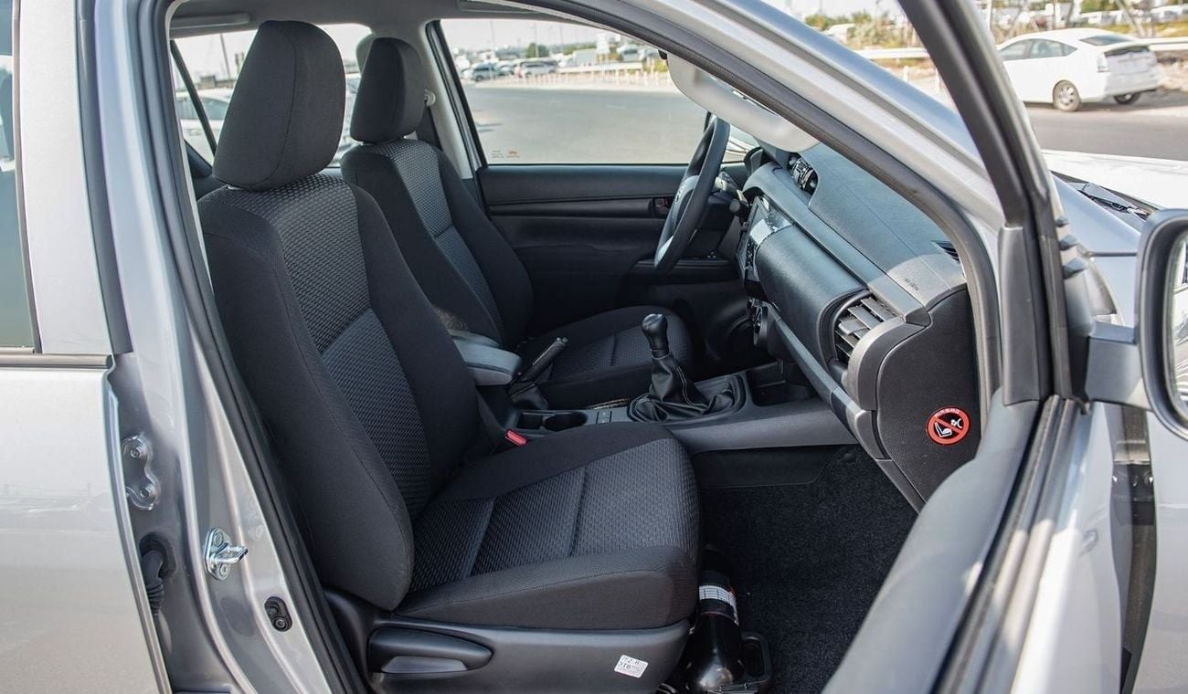 Toyota Hilux Toyota hilux 24L diesel basic option MY2024