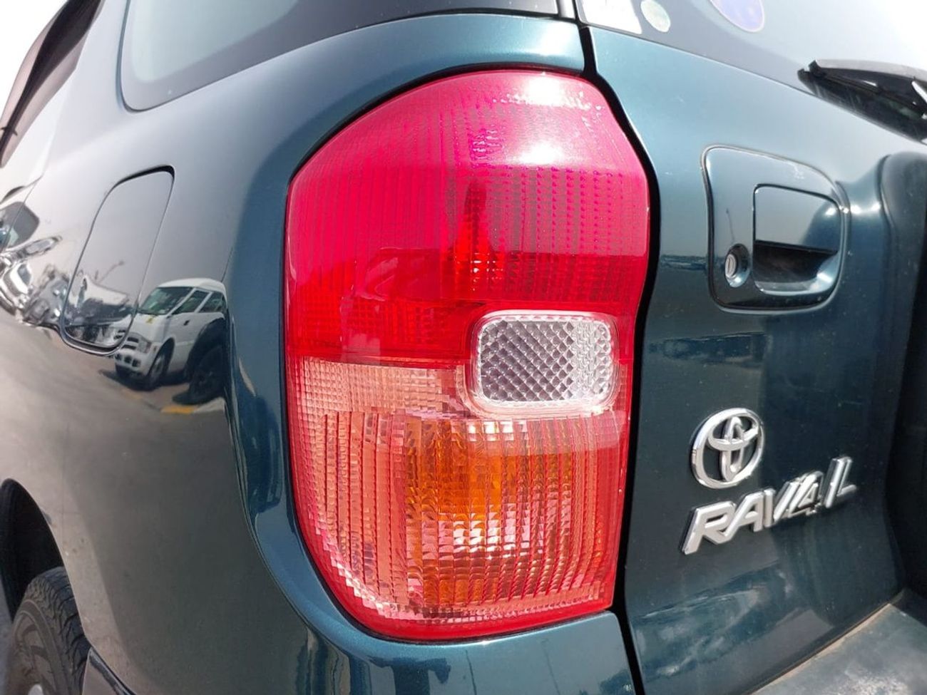 Toyota RAV4 TOYOTA RAV4 SUV RHD 2001 MODEL 1.8 L PETROL AUTOMATIC(PM09043)