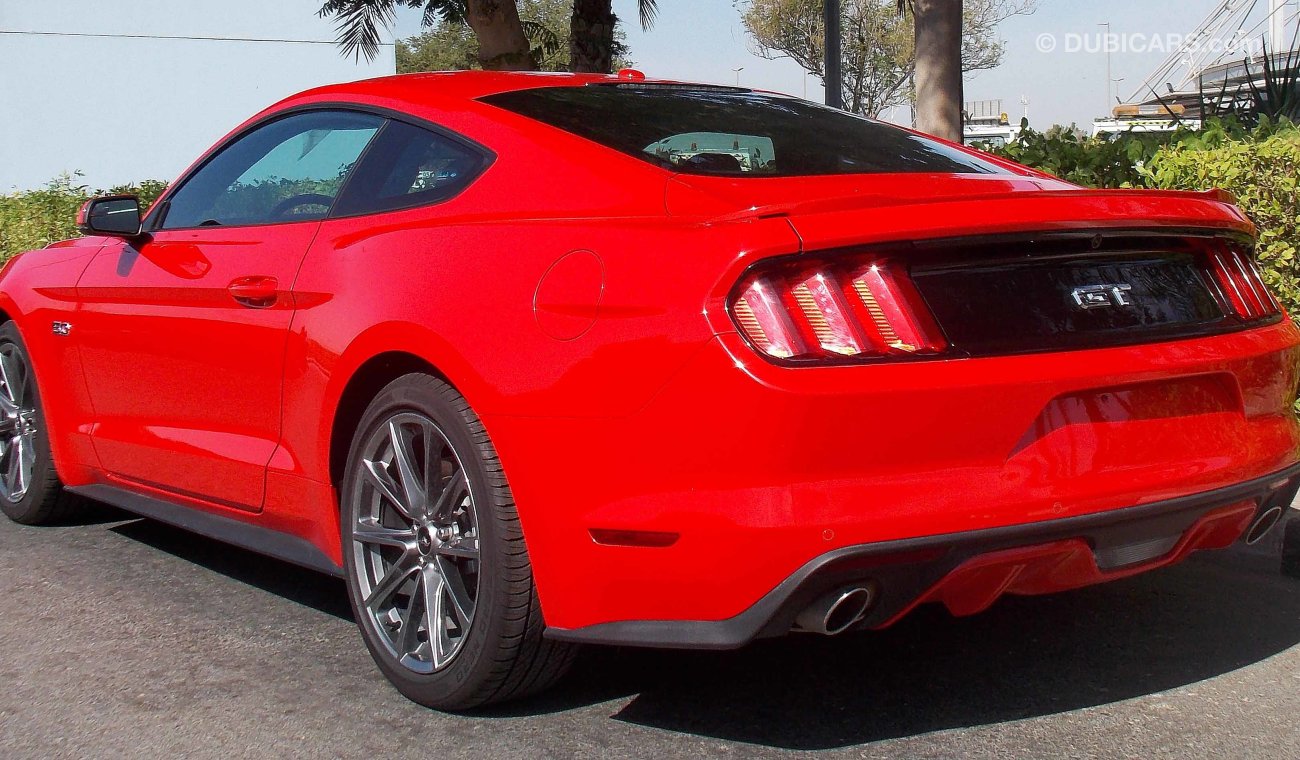 Ford Mustang GT PREMIUM+