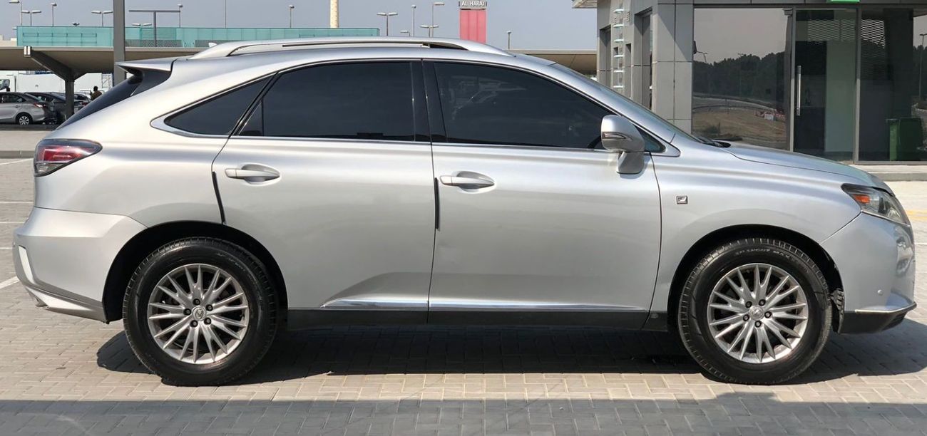 مستعملة لكزس RX 350 2013 للبيع في الشارقة - 760760